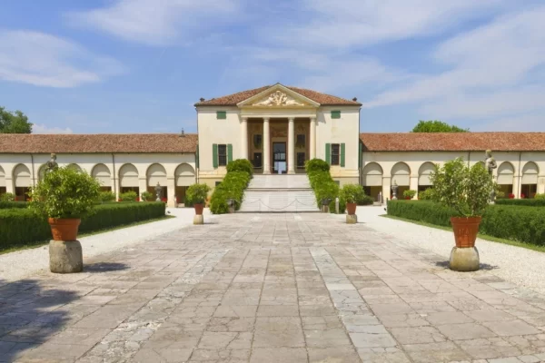 vicenza veneto private luxury tour palladian villa exterior