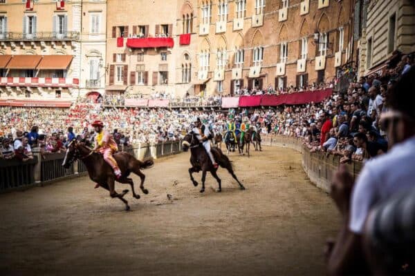 palio di siena race