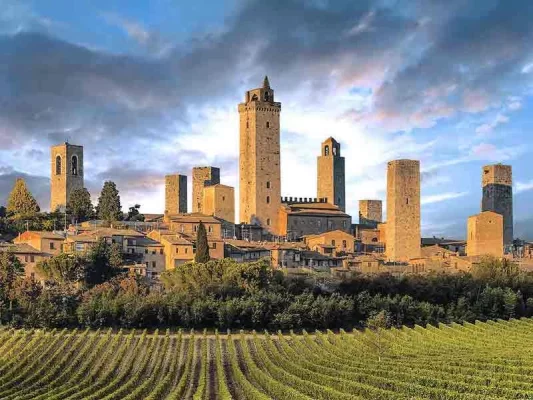 tuscany luxury private tour san gimignano medieval towers vineyards