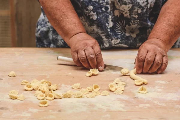 apulia taste orecchiette pasta making