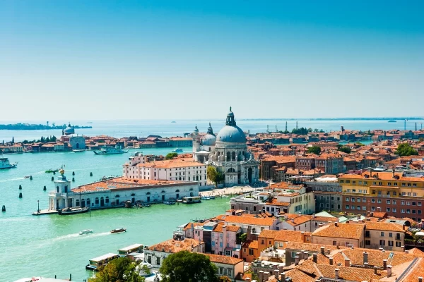 venice romantic photoshoot cityscape grand canal santa maria della salute